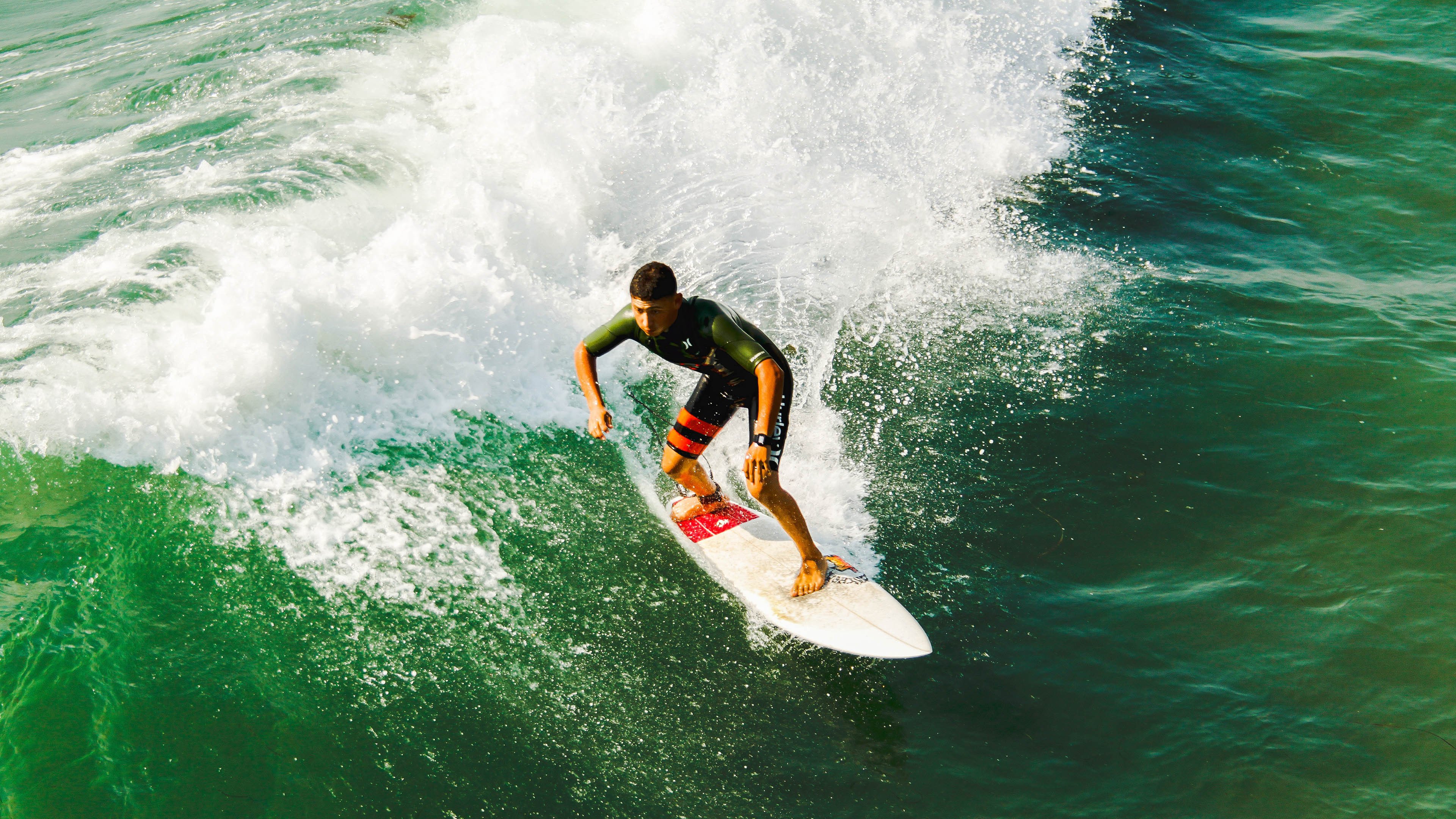 未来足球场馆将实现全景监控和智慧安防，确保安全稳定，足球场监控方案